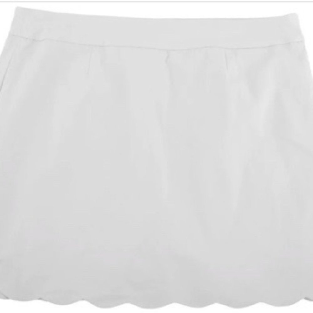 Coral Bay White Scalloped Buttercup Skort